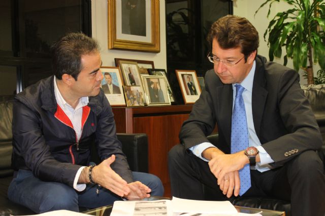 El alcalde de Lorquí traslada al Consejero de Turismo e Industria las principales necesidades del municipio - 1, Foto 1