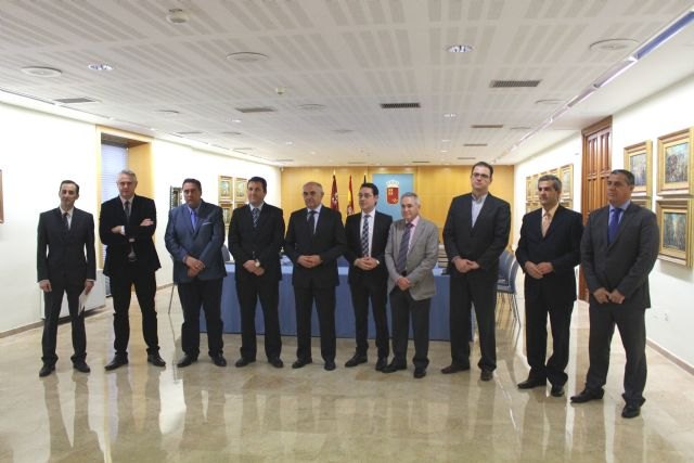 El Ejecutivo autonómico reactiva una línea de financiación para impulsar las inversiones en los municipios de la Región - 1, Foto 1