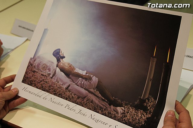 La alcaldesa felicita a la pregonera y nazareno de honor de la Semana Santa del 2015 - 17