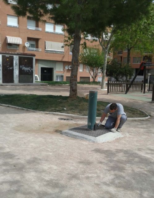 El programa de rehabilitación sociolaboral de Caravaca realiza obras de mejora en los colegios - 2, Foto 2