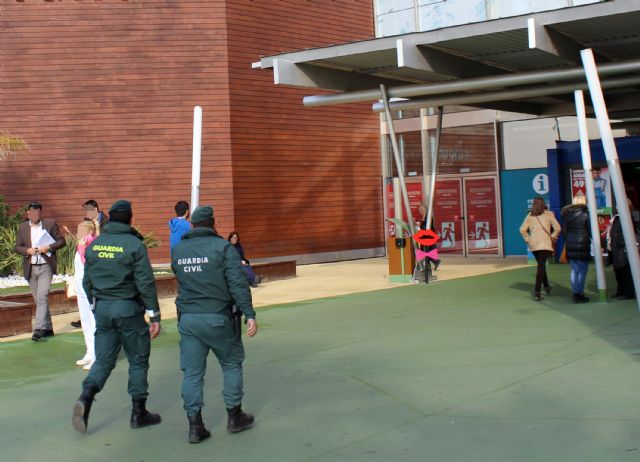 La Guardia Civil refuerza los servicios de vigilancia de infraestructuras críticas y de objetivos de interés en la Región - 1, Foto 1