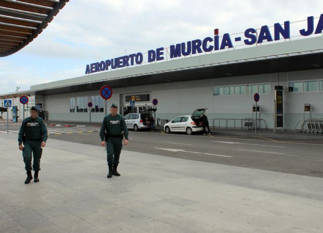 La Guardia Civil refuerza los servicios de vigilancia de infraestructuras críticas y de objetivos de interés en la Región - 3, Foto 3