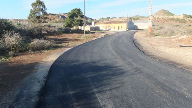 Finalizan las obras de asfaltado de los caminos rurales del municipio - 1, Foto 1