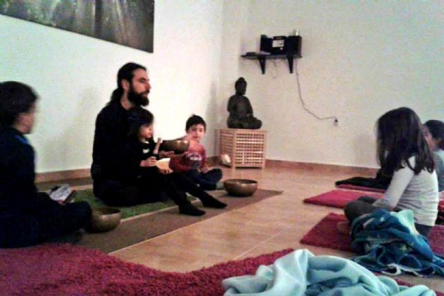 La asociación Alábega de Ceutí impartió un taller de yoga para niños - 3, Foto 3