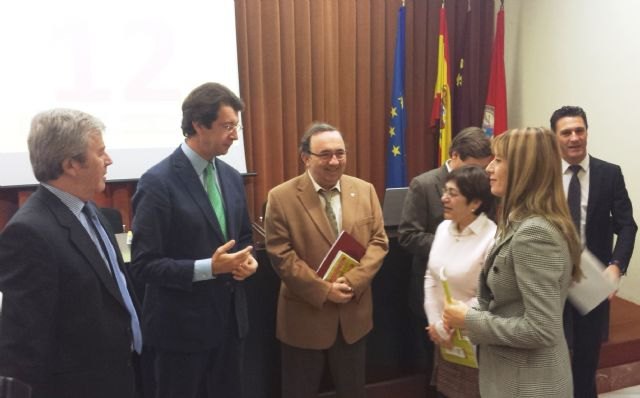 El Gobierno regional apuesta por la internacionalización como uno de los pilares para el crecimiento de las empresas familiares - 1, Foto 1