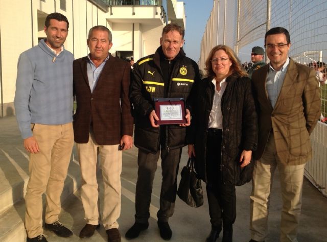La alcaldesa agradece al Borussia Dormund su visita a San Pedro del Pinatar - 1, Foto 1