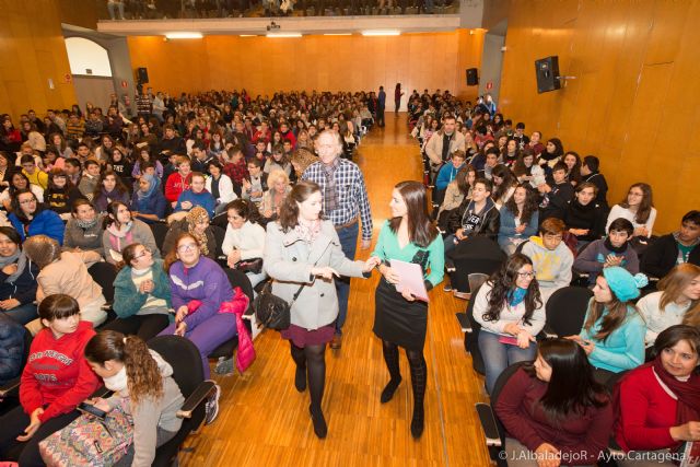 Heinz Delam abre los encuentros del premio Hache 2015 - 1, Foto 1