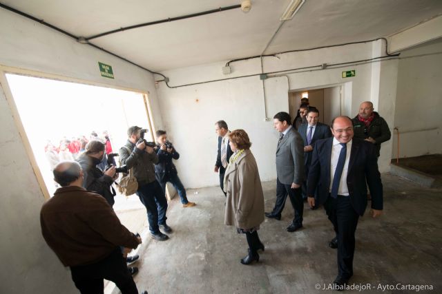 El Puerto cede instalaciones para cursos de actividades marítimas y pesqueras - 1, Foto 1
