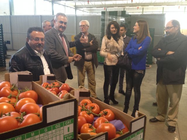 González Tovar: Seremos capaces de crear empleo a partir de las grandes posibilidades que tiene esta región - 2, Foto 2