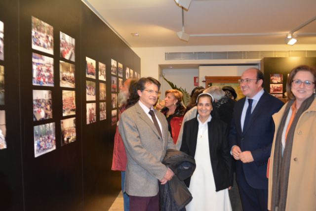 Inauguración exposición centenario Colegio Madre de Dios de las Madres Mercedarias de Lorca - 2, Foto 2