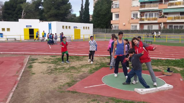 La Pista Municipal de Atletismo acogió al colegio Vicente Medina de Los Dolores - 1, Foto 1