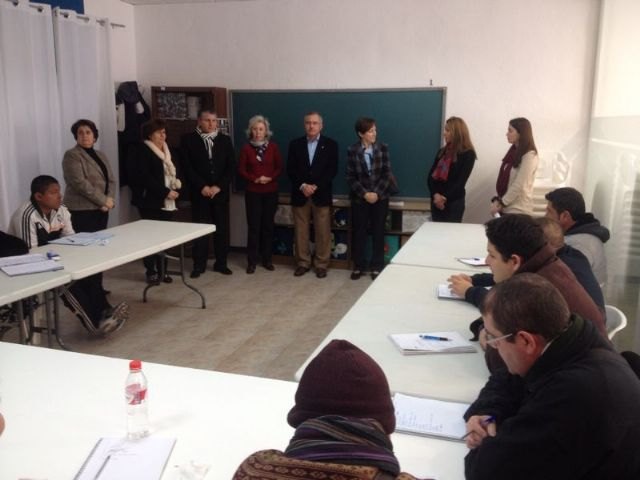 Lorenzo ratifica el compromiso de su Consejería con los enfermos mentales - 1, Foto 1