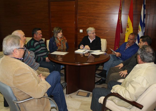 El alcalde y el concejal de Pedanías presentan el proyecto de presupuestos a los alcaldes pedáneos de Jumilla - 1, Foto 1