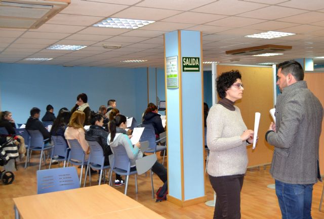 La concejalía de Juventud de Águilas ofrece charlas informativas sobre las ayudas al alquiler aprobadas en el Plan Vivienda - 1, Foto 1