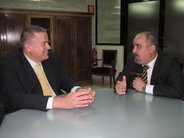 El Gobierno regional y el Colegio de Abogados de Cartagena colaboran en la lucha contra los desahucios - 1, Foto 1