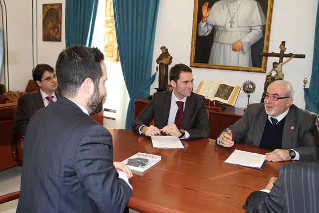 Presentación del I Título de Experto Universitario en Comunicación Política e Institucional - 1, Foto 1