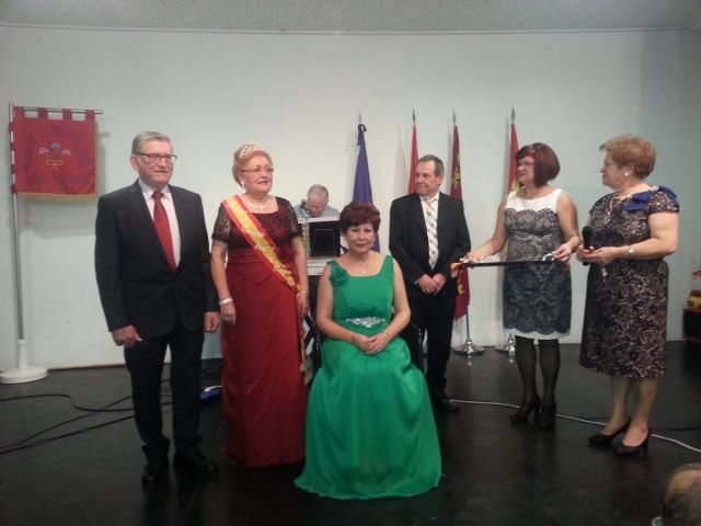 Los mayores de Llano de Brujas ya tienen reina - 3, Foto 3