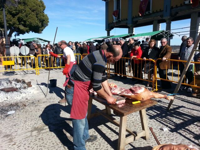 El Mercadillo Artesanal 'El Mesoncico' saborea los manjares del cerco en su primera edición del 2015 - 3, Foto 3