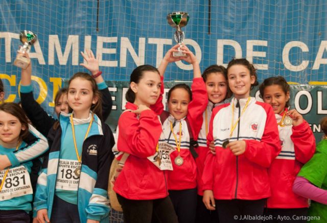 Jugando al Atletismo le pasa el testigo a los benjamines - 2, Foto 2