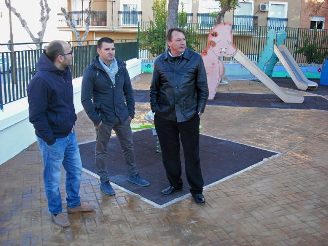 La Consejería de Educación invierte casi 100.000 euros en arreglos en el colegio San Roque de Ceutí - 1, Foto 1