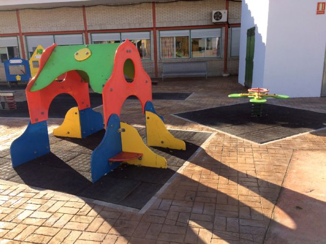 La Consejería de Educación invierte casi 100.000 euros en arreglos en el colegio San Roque de Ceutí - 2, Foto 2