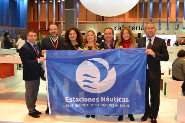 La Estación Náutica Mar Menor recibió ayer su bandera acreditativa en Fitur - 1, Foto 1