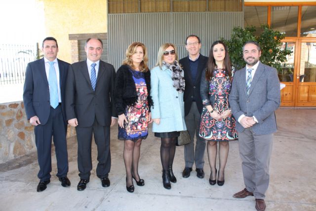 La Peña La Contraparada distingue al Alcalde con su Insignia de Oro por su impulso a las tradiciones - 1, Foto 1
