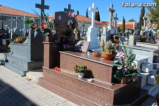 El enterrador de Totana hace un llamamiento a los propietarios de las fosas para que revisen las mismas tras el episodio de vientos - 6