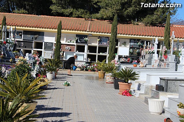 El enterrador de Totana hace un llamamiento a los propietarios de las fosas para que revisen las mismas tras el episodio de vientos - 7