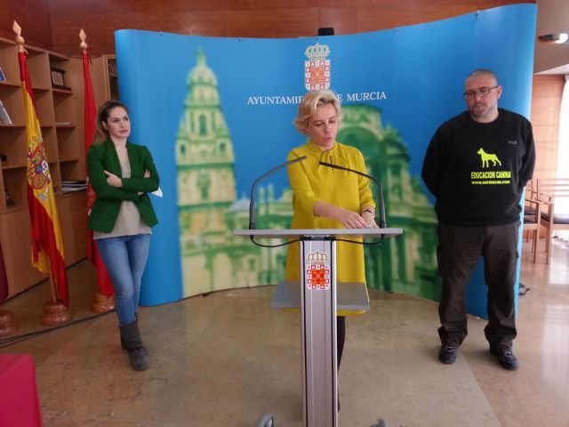 Medio Ambiente pone en marcha la formación teórica y práctica para la tenencia responsable de perros en el municipio - 1, Foto 1