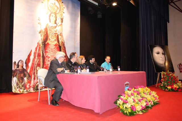 El libro 'Nuestra Señora del Rosario, Patrona de Bullas' ya está disponible en la Parroquia - 2, Foto 2
