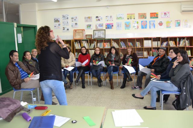 FAPA Pinatar pone en marcha un taller para alumnos de altas capacidades y alto rendimiento escolar - 2, Foto 2