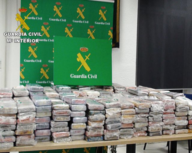 La Guardia Civil interviene 465 kilos de cocaína en una embarcación - 2, Foto 2