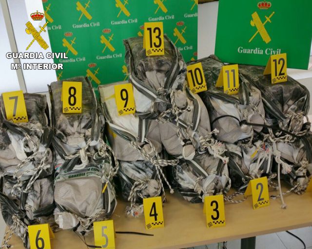 La Guardia Civil interviene 465 kilos de cocaína en una embarcación - 3, Foto 3