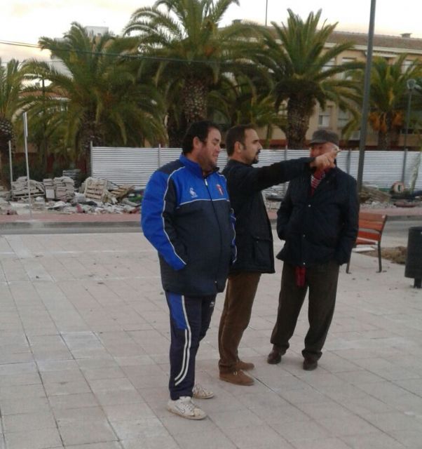 Mateos exige a Jódar que escuche y solucione las reclamaciones de los vecinos de Alfonso X - 1, Foto 1