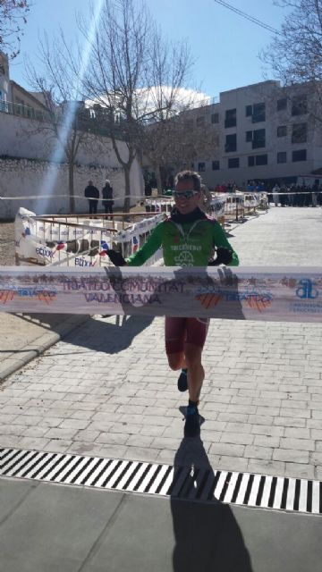 Cristóbal García gana el Duatlón de Banyeres 55.5 venciendo al fuerte viento y el extremo frío - 3, Foto 3
