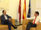 El consejero de Empleo mantiene un encuentro con el presidente de la gestora de Comisiones Obreras en la Regin