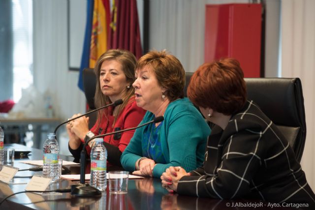 Concienciación y trabajo conjunto para acabar con la violencia de género - 1, Foto 1