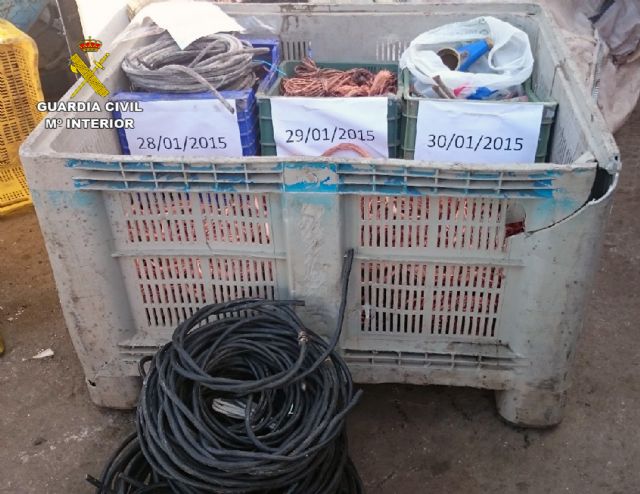 La Guardia Civil detiene a dos personas por la sustracción de gran cantidad de cable de cobre en Ceutí - 4, Foto 4