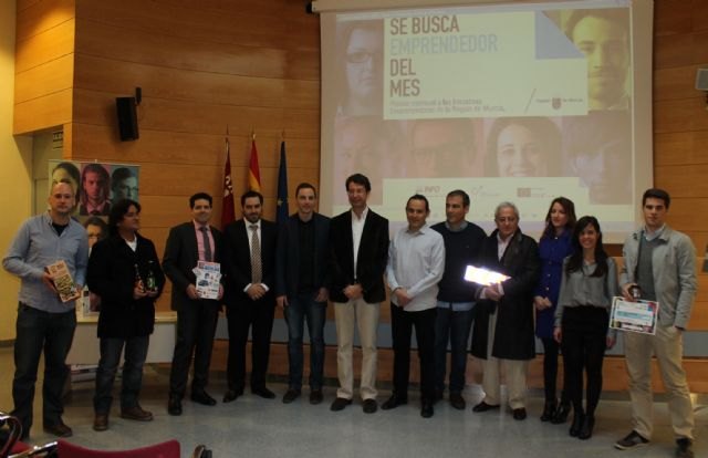 El Gobierno regional destaca el espíritu original e innovador de los galardonados con el premio Emprendedor del Mes - 1, Foto 1