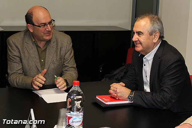 Rafael Gnzalez Tovar Candidato a la Presidencia de la Comunidad Autnoma y Andrs Garca candidato a la Alcalda de Totana se renen con empresarios y vecinos - 1