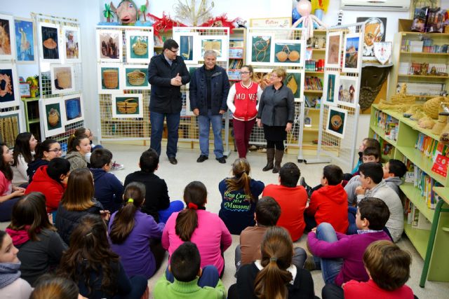 El colegio Las Lomas acoge una exposición sobre el esparto para homenajear a la Mussona - 2, Foto 2