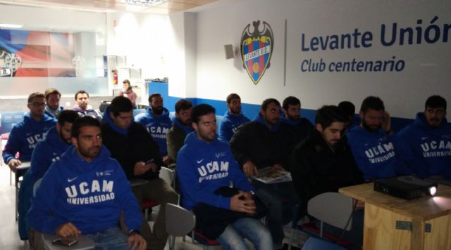 Prácticas de Primera con el Valencia y el Levante - 2, Foto 2