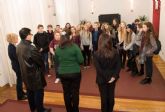 Una veintena de alumnos ingleses visitan el Palacio Consistorial