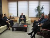 El consejero de Fomento se rene con representantes del sector de la promocin y la intermediacin inmobiliaria