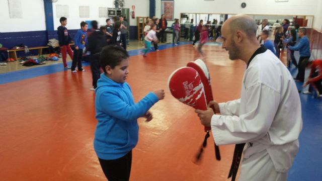 Los alumnos del Luis Calandre disfrutaron de una jornada de Taekwondo - 1, Foto 1