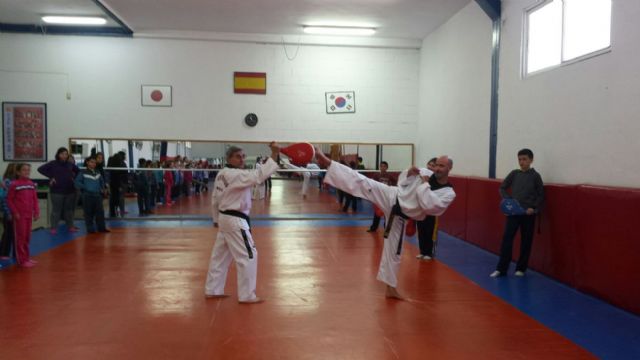 Los alumnos del Luis Calandre disfrutaron de una jornada de Taekwondo - 3, Foto 3