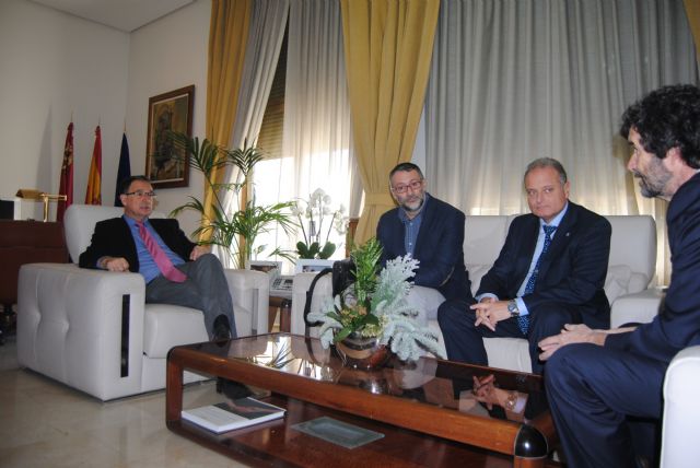 El delegado del Gobierno recibe a Fernando de la Gándara, nuevo director del Instituto Oceanográfico de Murcia - 1, Foto 1