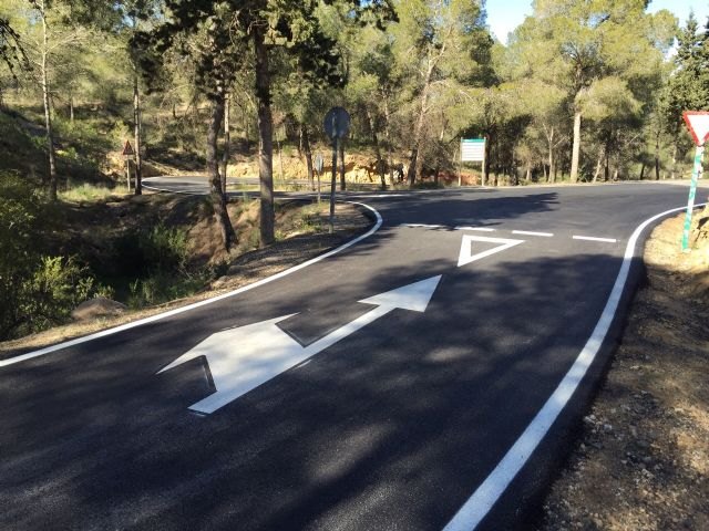 Medio Ambiente culmina las obras de mejora de la red viaria de acceso al área recreativa de la Cresta del Gallo, en El Valle - 1, Foto 1