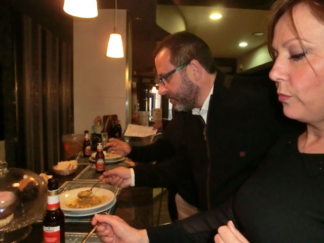 El jurado visita nueve bares para valorar el mejor guiso, asiático o mini gin tonic - 4, Foto 4